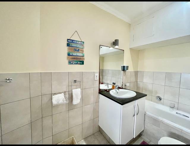 3 BEDROOM APARTMENT TO LET IN WESTBROOK